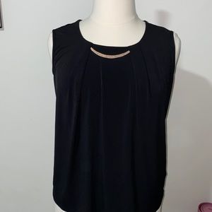 Sleeveless Top with Gold Chain